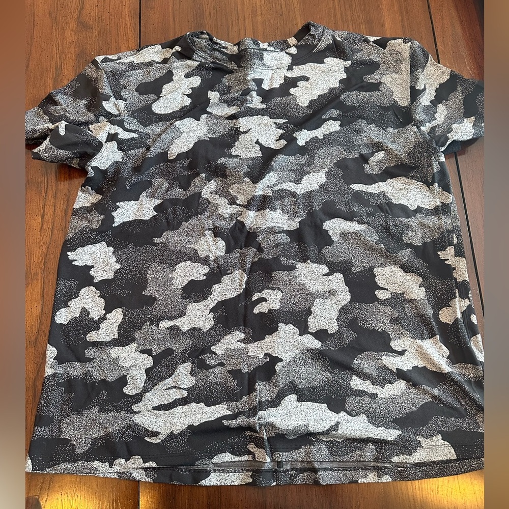 Lululemon Cates Tshirt